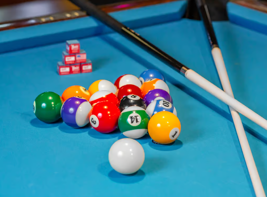Sunday Pool Tournament in Toledo at Casey’s