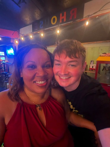Casey's Toledo karaoke with Corey Brown